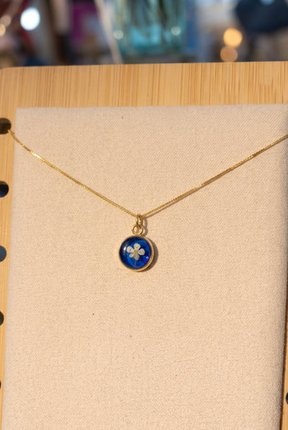 Wild Carrot Essences Necklace